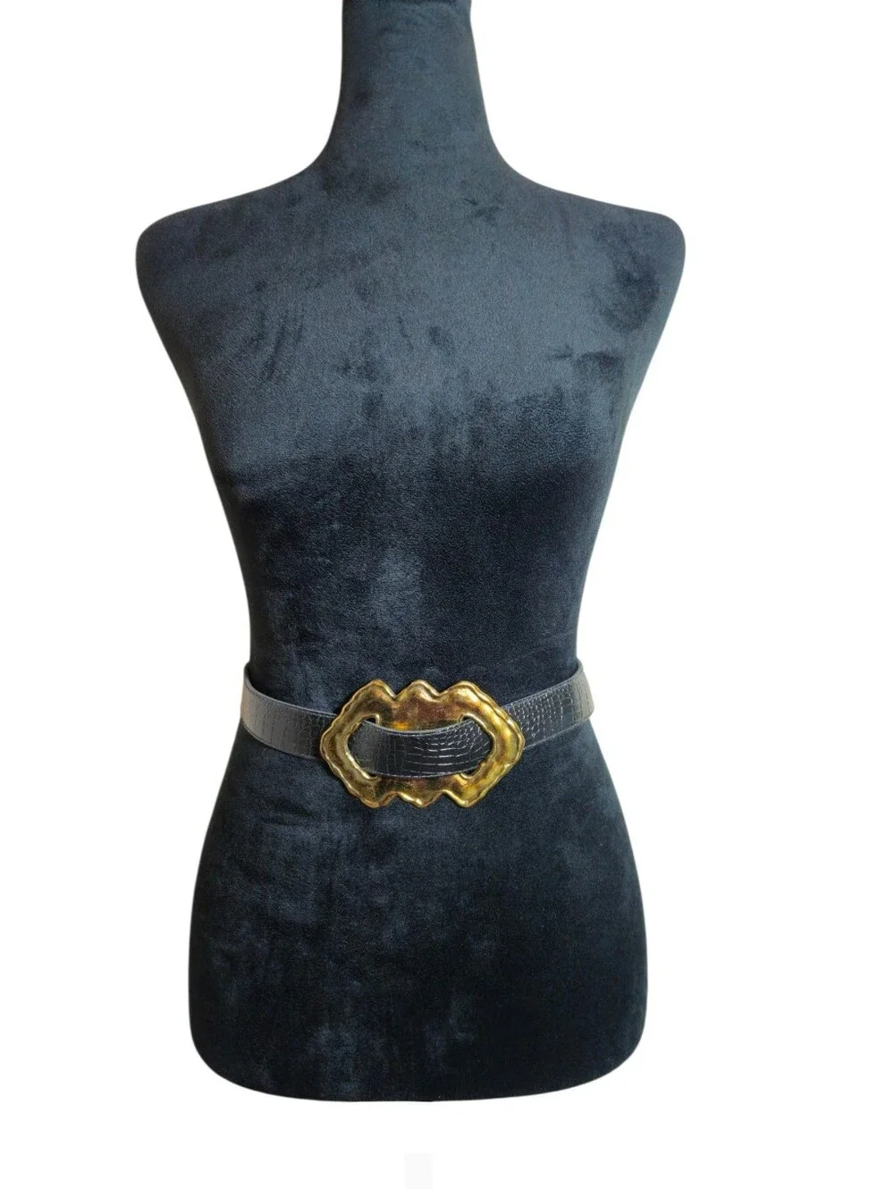 Vintage Women's Black Faux Leather Croc Embossed Gold Metal Statement Belt L/ XL